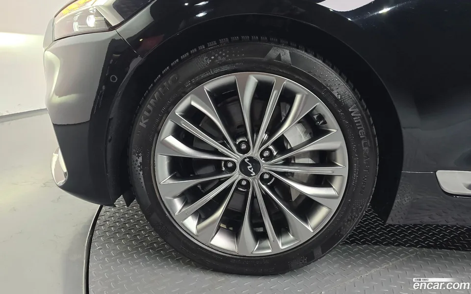 Kia K9 3.8 GDI AWD 2023 — миниатюра 5