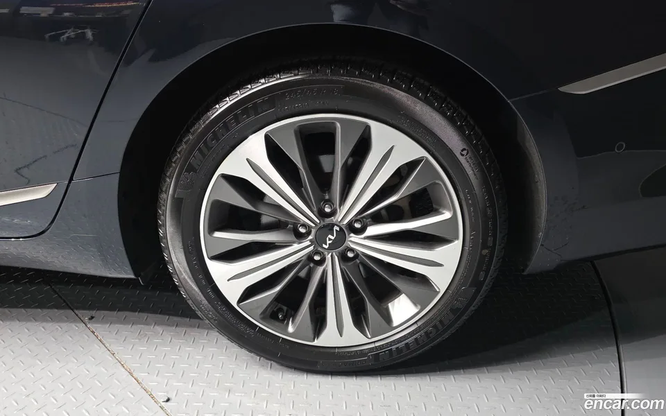 Kia K8 Hybrid 2022 — миниатюра 2