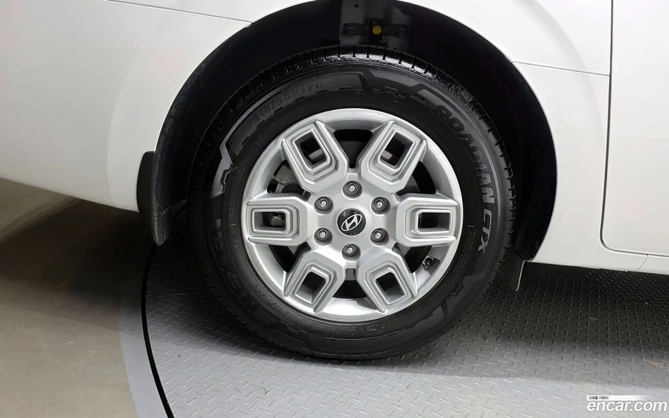 Hyundai Staria 11 2025 — миниатюра 5