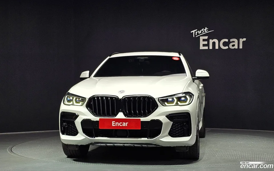 BMW X6 M50i 2023 — миниатюра 3