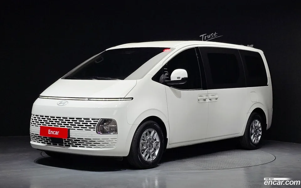 Hyundai Staria L3.5 3 2025 — миниатюра 3