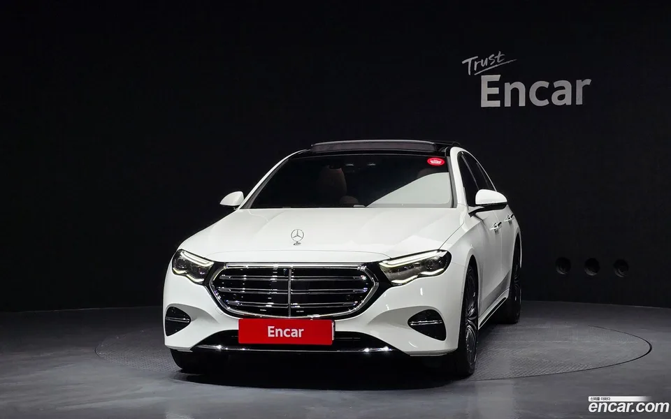 Mercedes-Benz E-Class E450 4MATIC 2024 — миниатюра 3