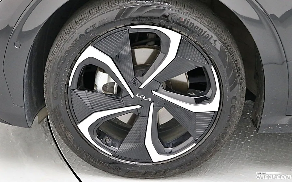 Kia EV6 2024 — thumbnail 5