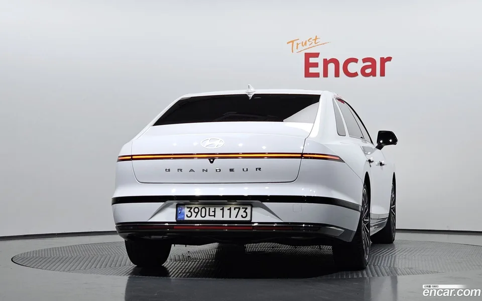 Hyundai Grandeur Hybrid 2024 — миниатюра 4