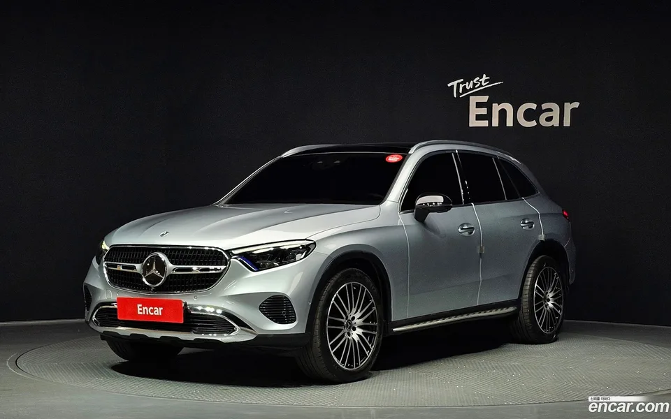 Mercedes-Benz GLC-Class 2023