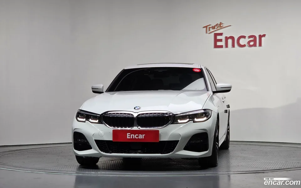 BMW 3 Series 320i M 2022 — миниатюра 3