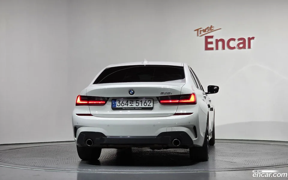 BMW 3 Series 320i M 2022 — миниатюра 4