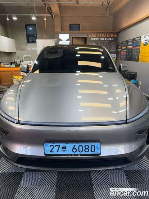 Tesla Model Y 2025 buy in Moscow