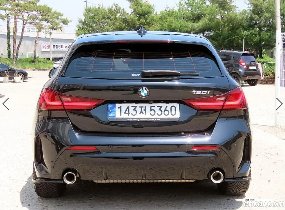 BMW 1 Series 120i M 2022 — миниатюра 4