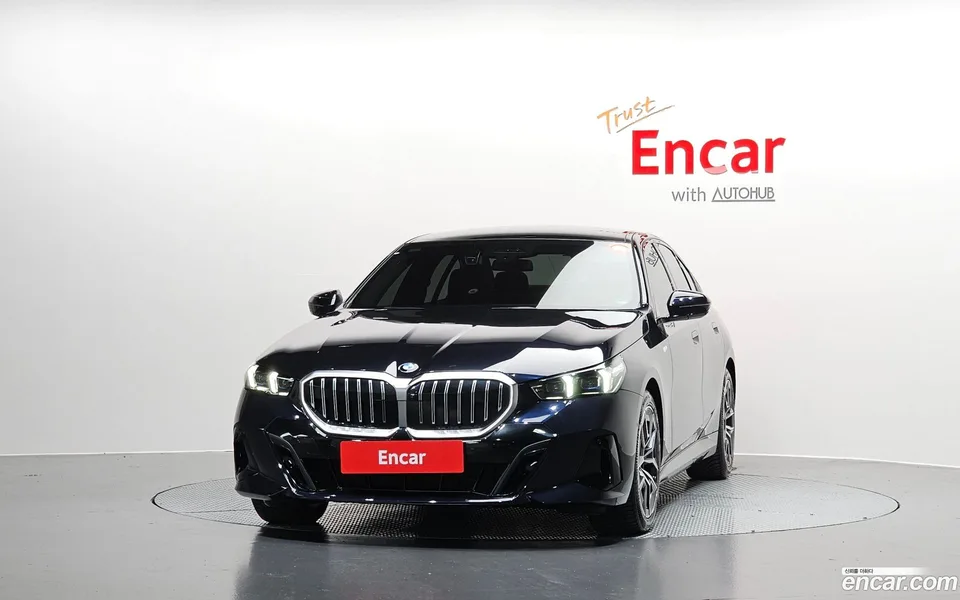 BMW 5 Series 520i M 2024 — миниатюра 3
