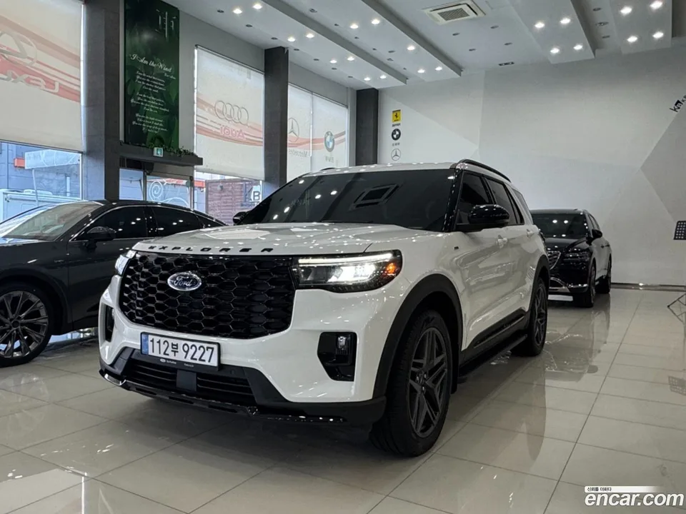 Ford Explorer 2025