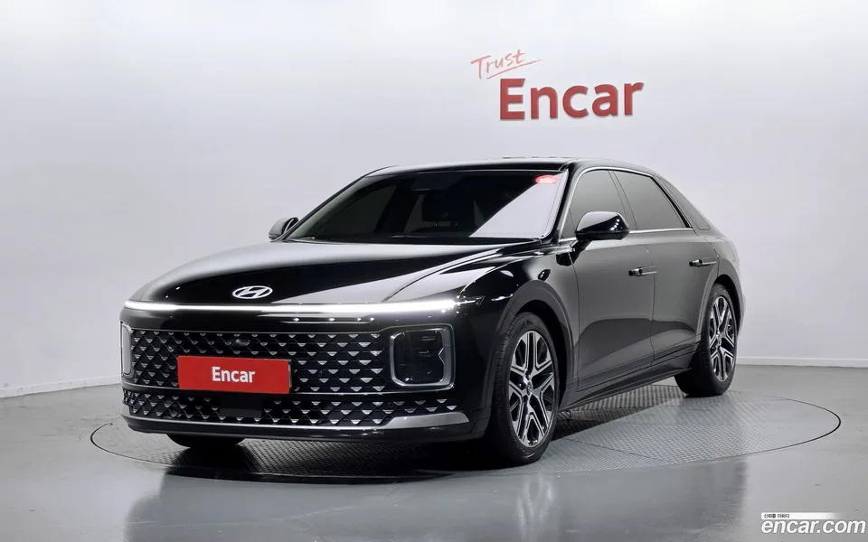 Hyundai Grandeur 2.5 2WD 2023 — photo 1, buy with delivery to Moscow