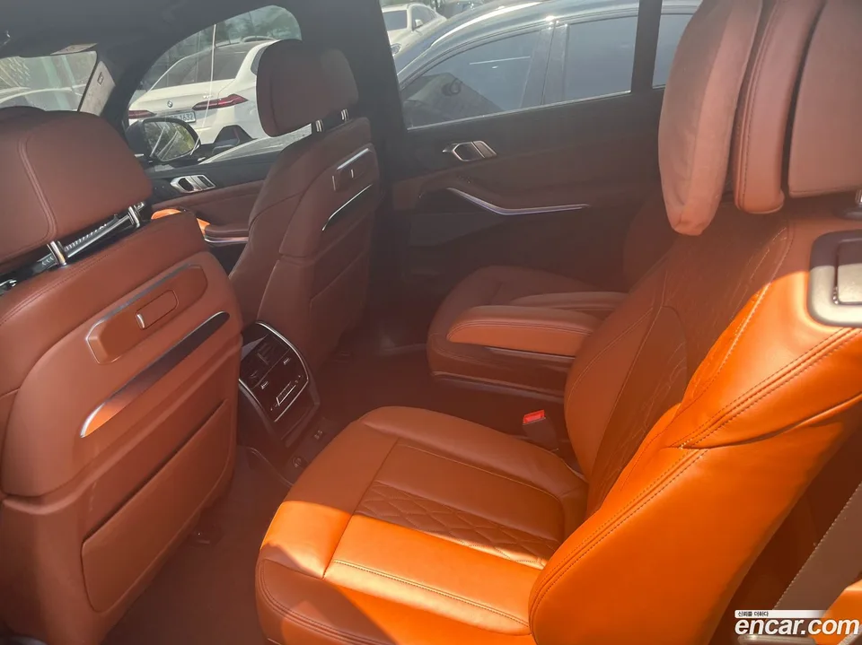 BMW X7 xDrive 40i M 6 2025 — миниатюра 2