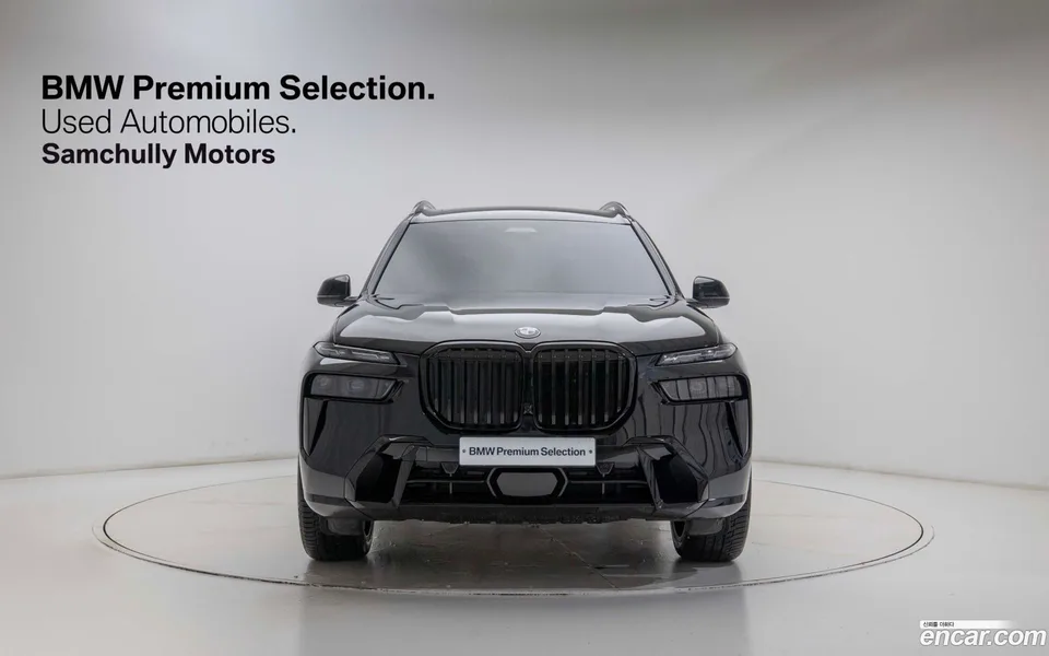 BMW X7 xDrive 40i M 6 2025 — миниатюра 3