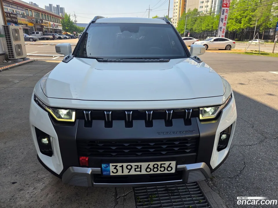 KG Mobility Torres 1.5 2WD 2023 — photo 1, buy with delivery to Moscow