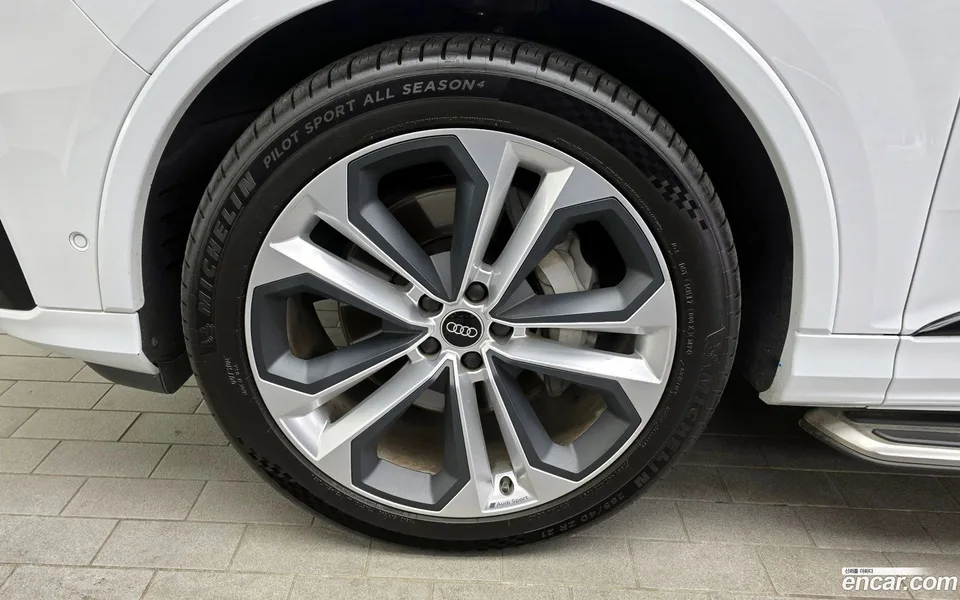Audi Q7 (4M) 55 TFSI 2023 — миниатюра 2