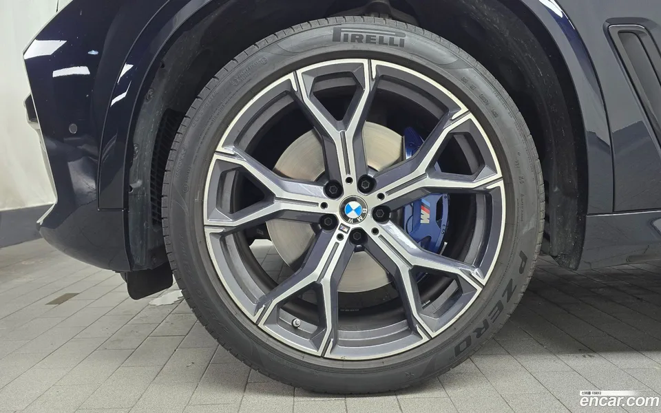 BMW X5 xDrive 40i M 2022 — миниатюра 5