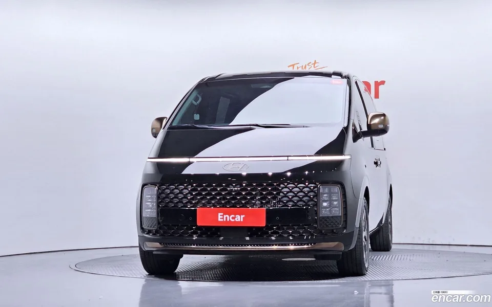Hyundai Staria HEV 1.6 7 2025 — миниатюра 3