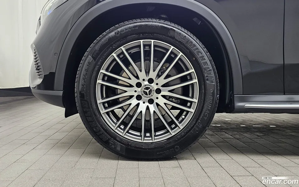 Mercedes-Benz GLC-Class GLC220 d 4MATIC 2025 — миниатюра 2