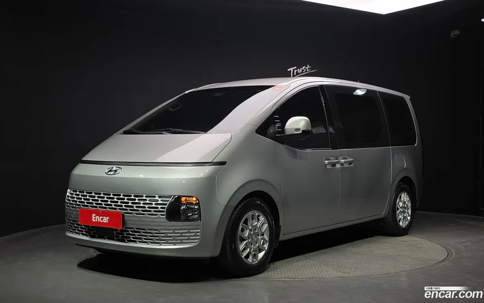 Hyundai Staria 2022