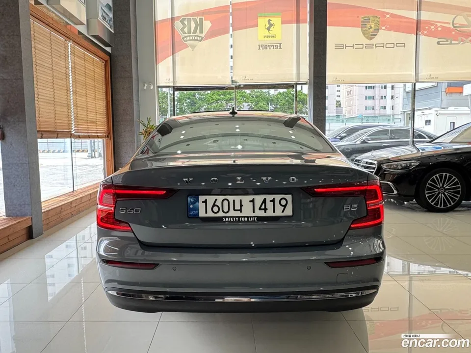 Volvo S60 B5 2023 — миниатюра 4