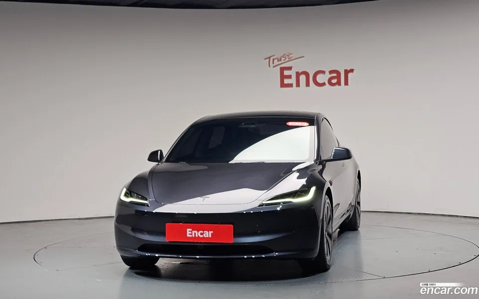 Tesla Model 3 RWD 2025 — миниатюра 3