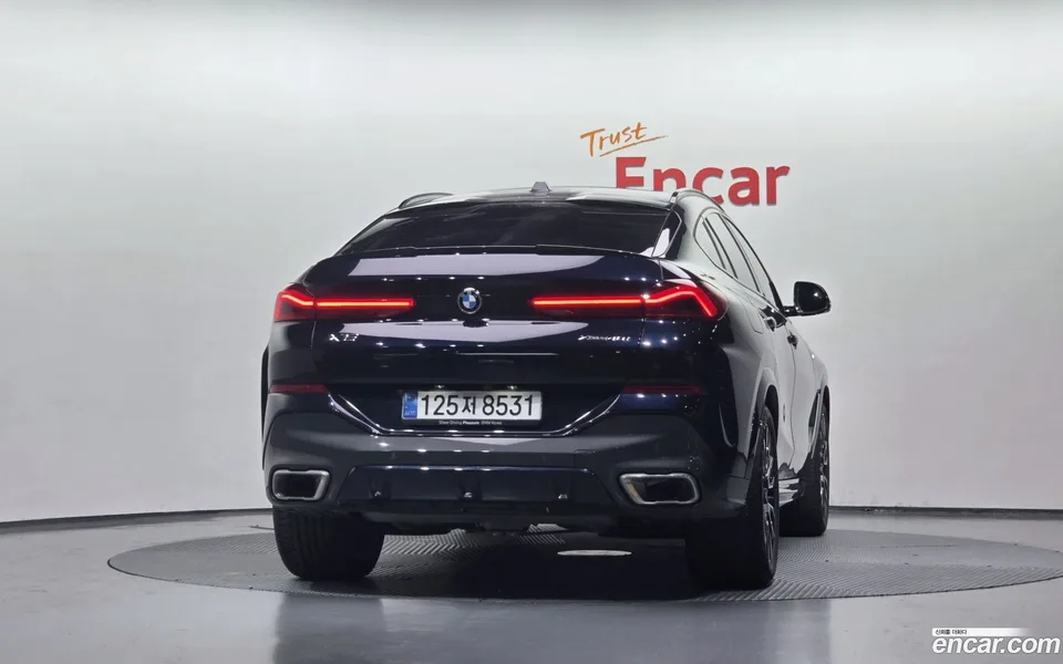 BMW X6 xDrive40i M 2025 — thumbnail 4