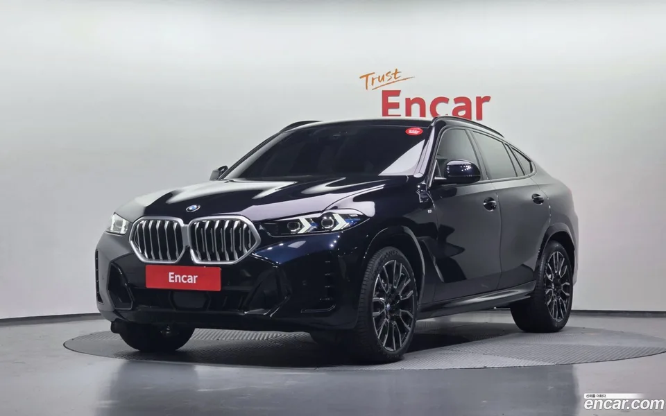 BMW X6 xDrive40i M 2025 — photo 1, buy with delivery to Moscow