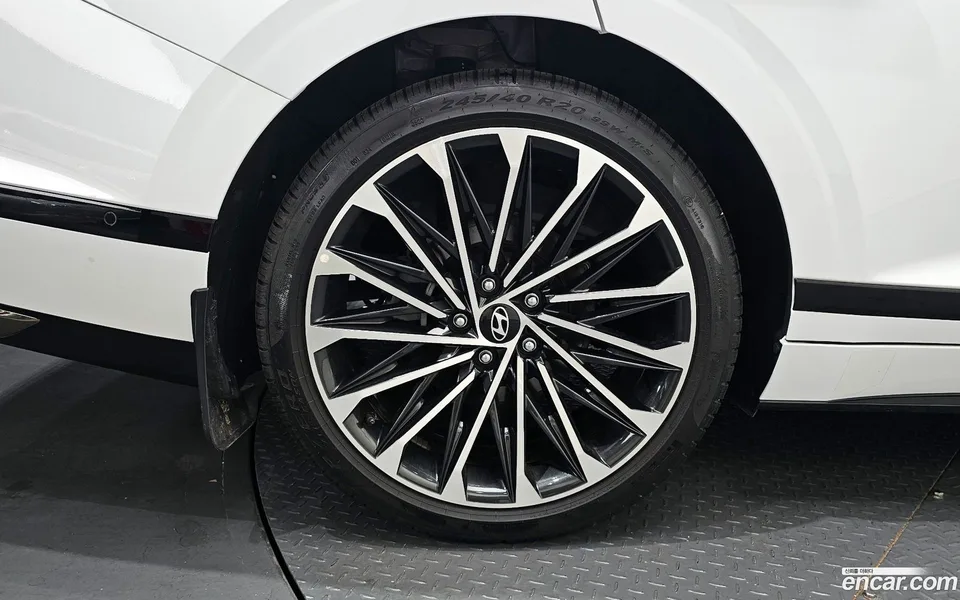 Hyundai Grandeur Hybrid 2024 — миниатюра 2