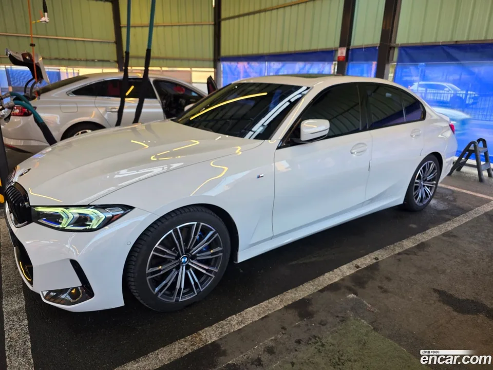 BMW 3 Series 2023