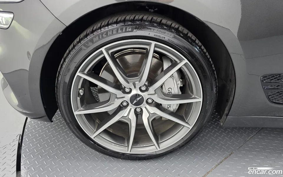 Genesis G70 2.5T 2WD 2024 — миниатюра 5