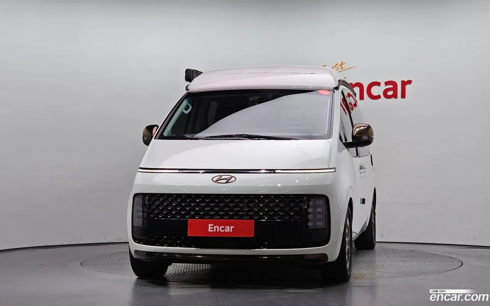 Hyundai Staria 2WD 2024 — миниатюра 3