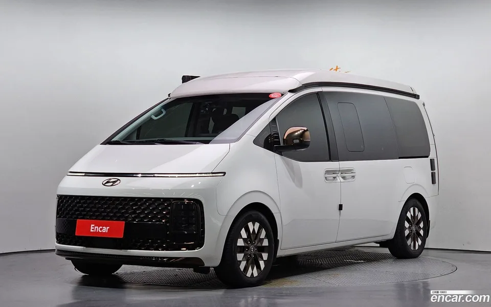 Hyundai Staria 2024