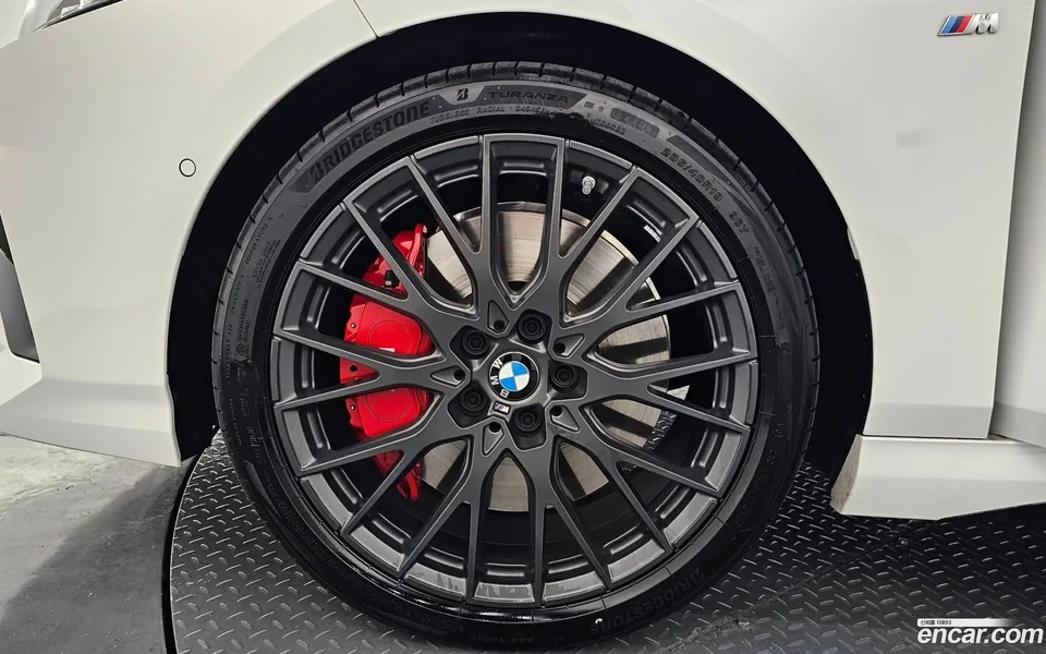 BMW 1 Series M135 xDrive 2025 — миниатюра 5