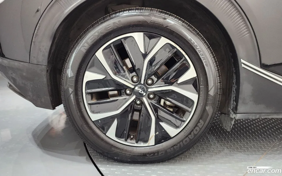 Kia EV6 2022 — миниатюра 2