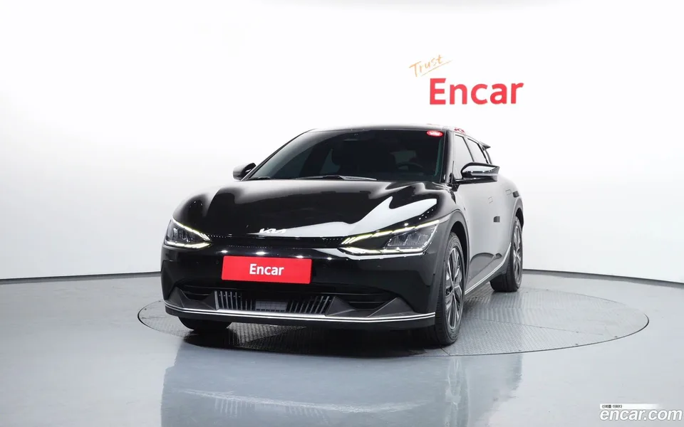 Kia EV6 2022 — миниатюра 3
