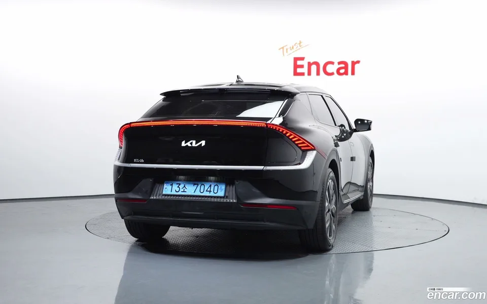 Kia EV6 2022 — миниатюра 4