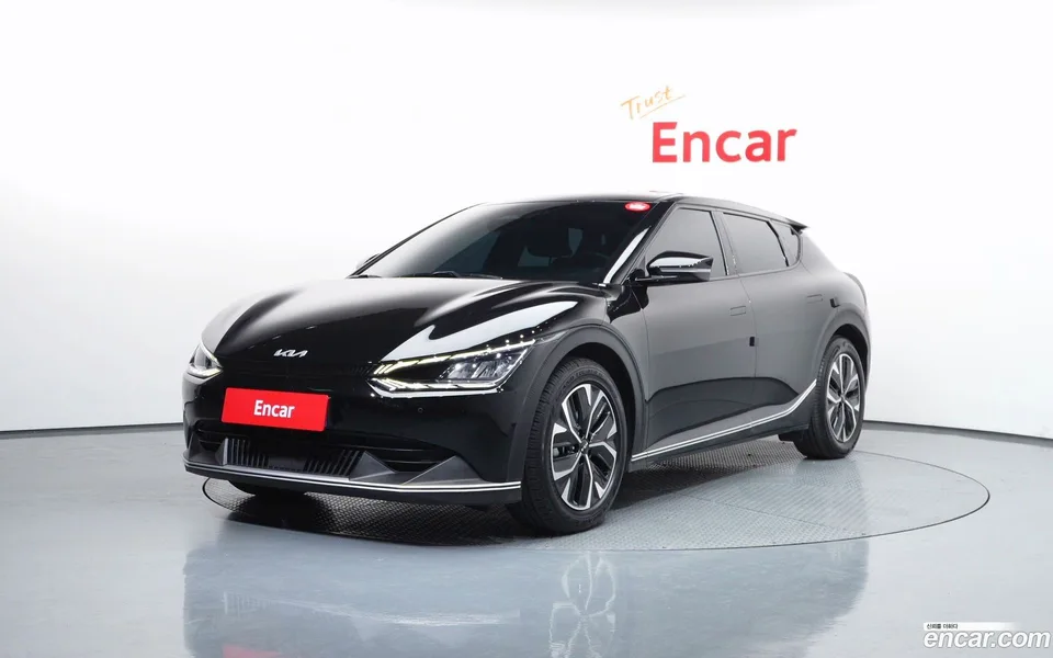 Kia EV6 2022 — фото 1, купить с доставкой в Москву