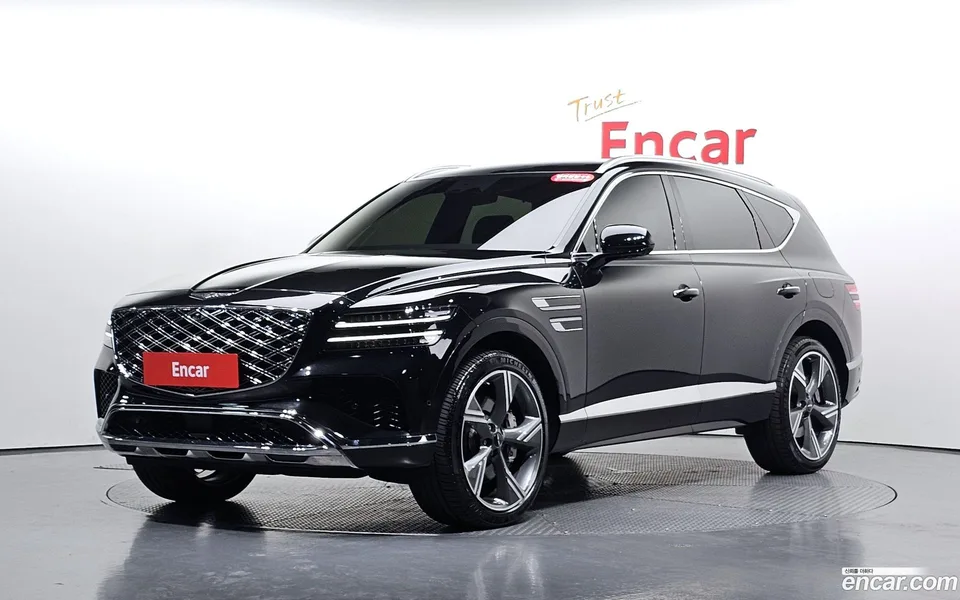 Genesis GV80 2.5T AWD 2023 — photo 1, buy with delivery to Moscow