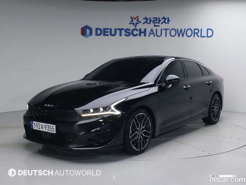 Kia K5 1.6 2023 — photo 1, buy with delivery to Moscow