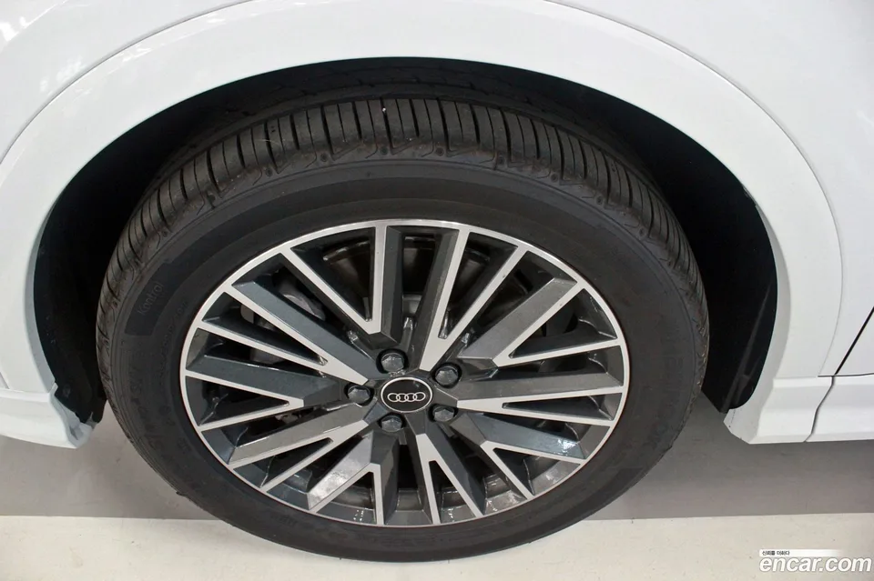 Audi Q3 40 TFSI 2026 — thumbnail 5