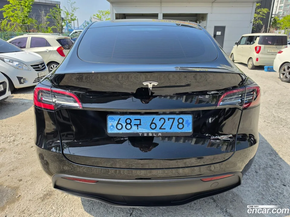 Tesla Model Y AWD 2024 — миниатюра 5
