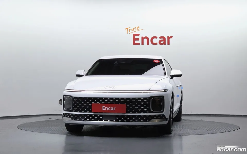 Hyundai Grandeur Hybrid 2023 — миниатюра 3