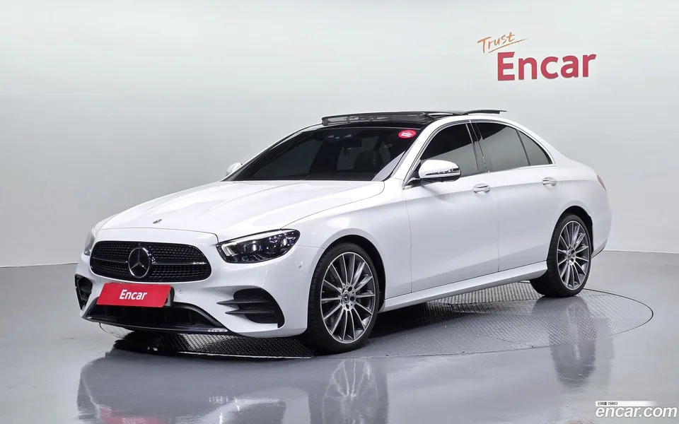 Mercedes-Benz E-Class 2022