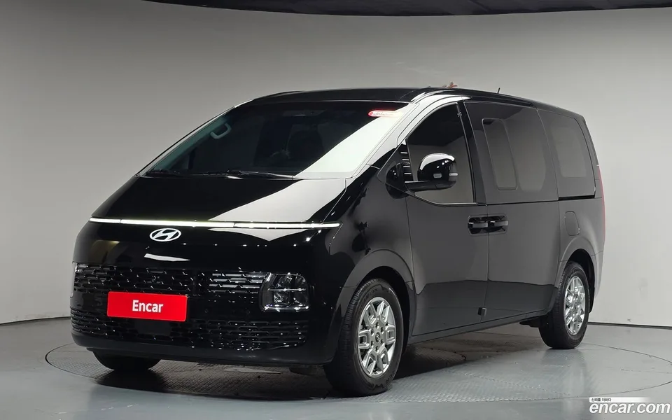 Hyundai Staria 2025