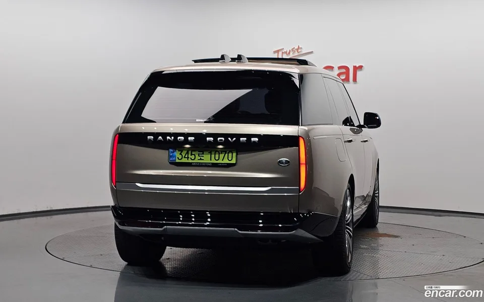 Land Rover Range Rover P530 AB LWB 2023 — миниатюра 4