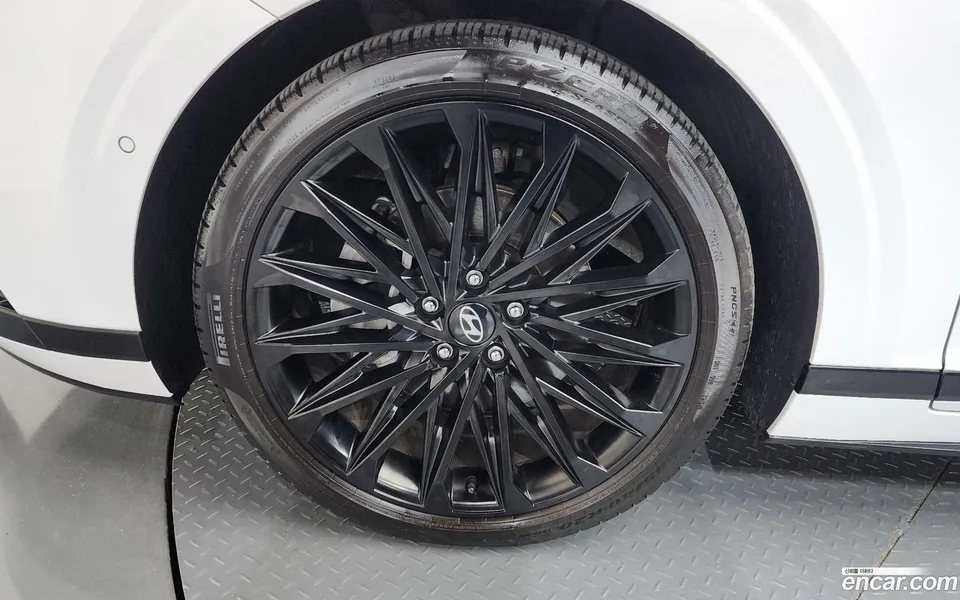 Hyundai Grandeur 2.5 2WD 2023 — миниатюра 2