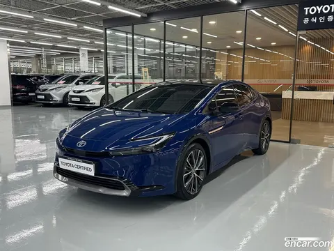Toyota Prius 2025 купить в Москве