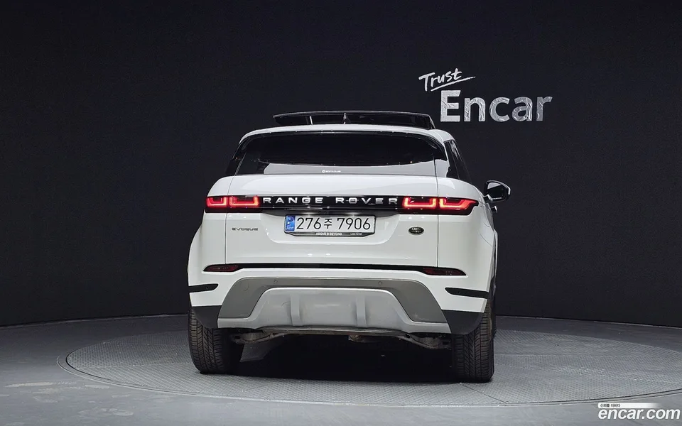 Land Rover Range Rover Evoque P250 S 2022 — миниатюра 4