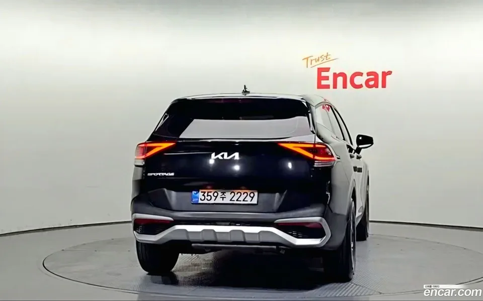 Kia Sportage 1.6 2WD 2023 — миниатюра 4